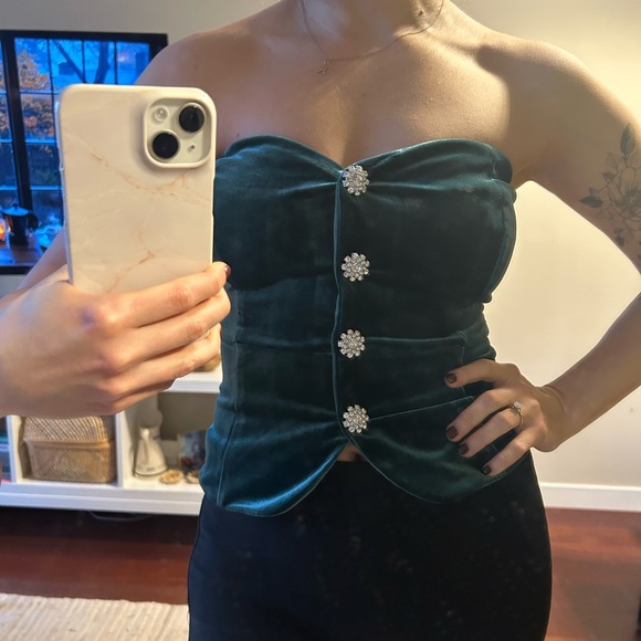 Dynamite Bare Button Detail Velvet Bustier Top - Picture 4 of 5